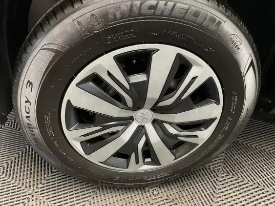 PEUGEOT 2008 II - voiture d'occasion - Photo 25