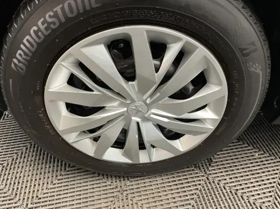 PEUGEOT 208 BUSINESS R II - voiture d'occasion - Photo 25