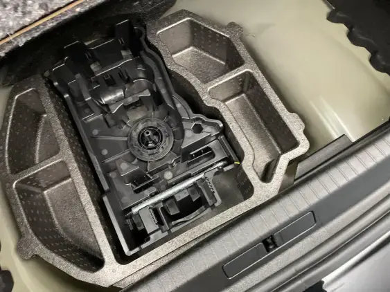 PEUGEOT 208 BUSINESS R II - voiture d'occasion - Photo 16