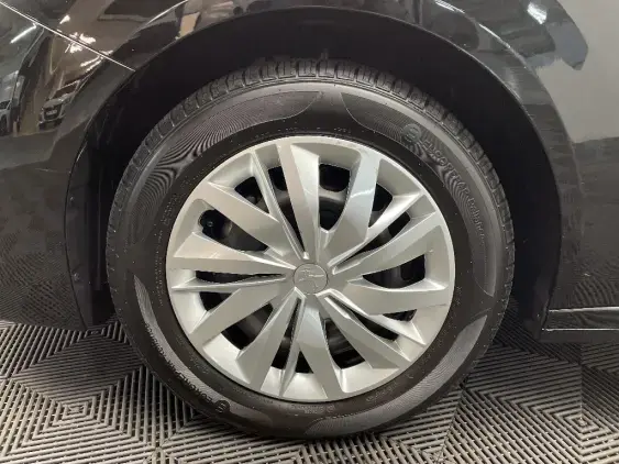 PEUGEOT 208 BUSINESS R II - voiture d'occasion - Photo 22