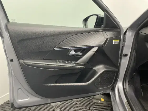 PEUGEOT 208 ELECTRIQUE II - voiture d'occasion - Photo 19