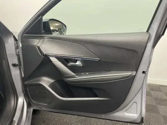 PEUGEOT 208 ELECTRIQUE II - voiture d'occasion - Photo 20