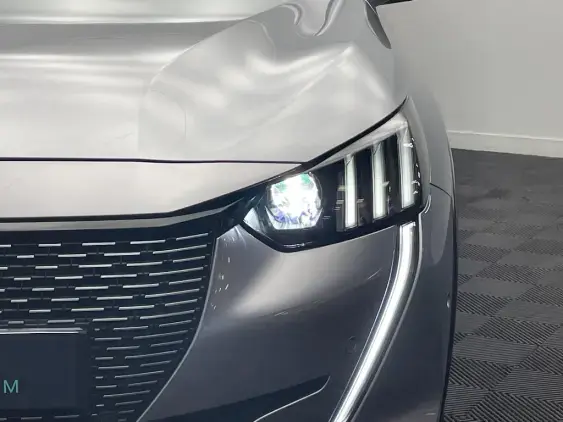 PEUGEOT 208 ELECTRIQUE II - voiture d'occasion - Photo 22