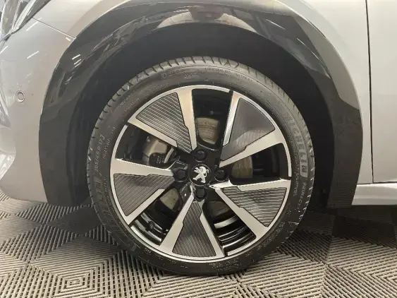 PEUGEOT 208 ELECTRIQUE II - voiture d'occasion - Photo 23