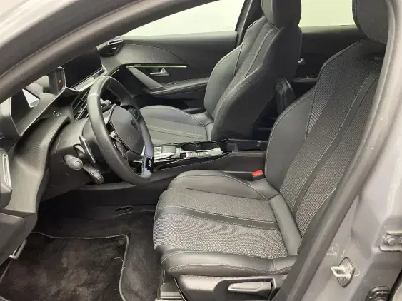 PEUGEOT 208 BUSINESS R II - voiture d'occasion - Photo 18