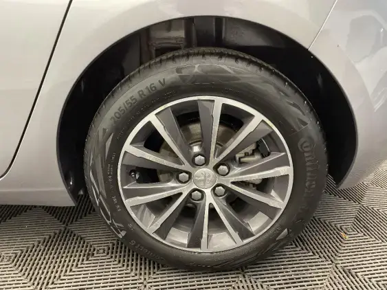 PEUGEOT 308 II - voiture d'occasion - Photo 24