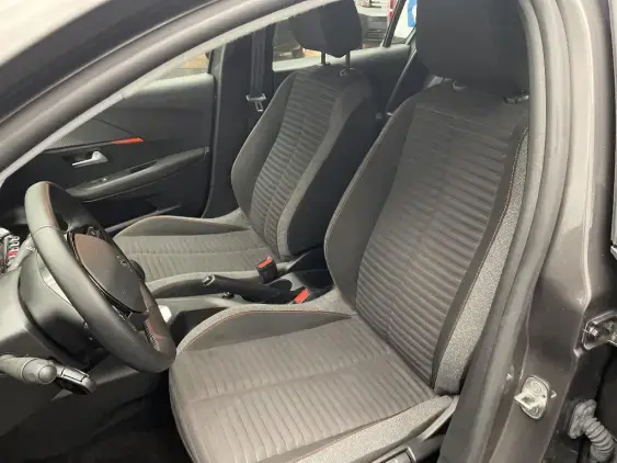 PEUGEOT 208 II - voiture d'occasion - Photo 18