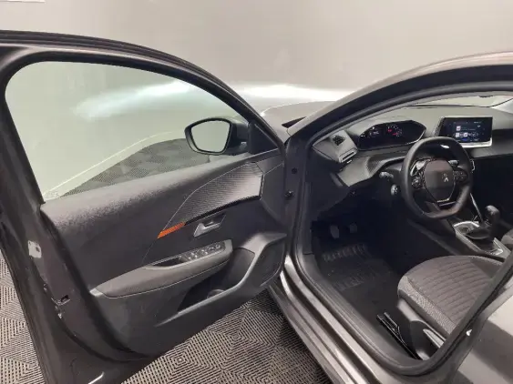 PEUGEOT 208 II - voiture d'occasion - Photo 19