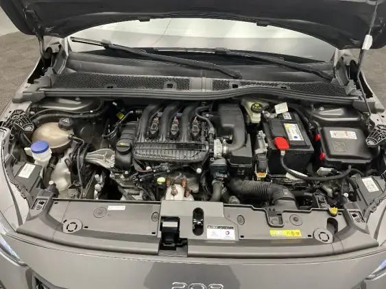 PEUGEOT 208 II - voiture d'occasion - Photo 21