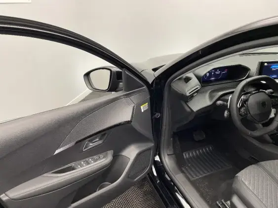 PEUGEOT 208 II - voiture d'occasion - Photo 19