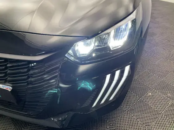 PEUGEOT 208 II - voiture d'occasion - Photo 22