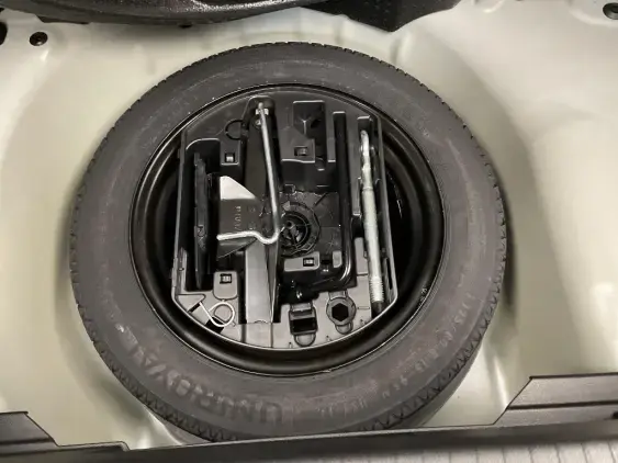 PEUGEOT 208 II - voiture d'occasion - Photo 17