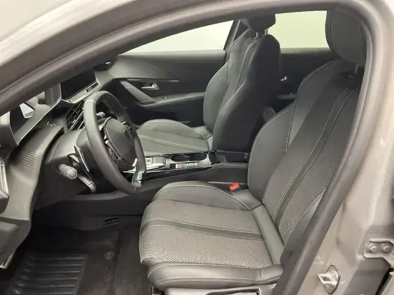 PEUGEOT 208 II - voiture d'occasion - Photo 18