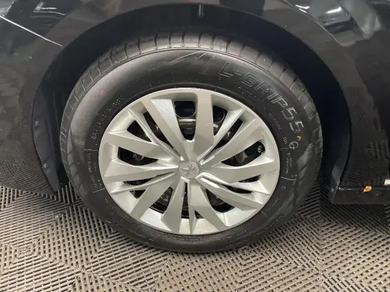 PEUGEOT 208 BUSINESS R II - voiture d'occasion - Photo 22