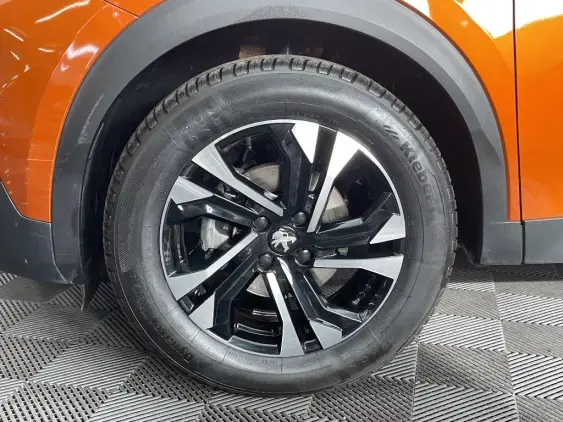 PEUGEOT 2008 II - voiture d'occasion - Photo 21