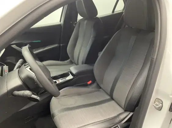 PEUGEOT 2008 ELECTRIQUE II - voiture d'occasion - Photo 18