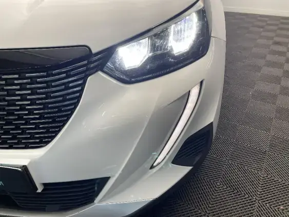 PEUGEOT 2008 II - voiture d'occasion - Photo 22