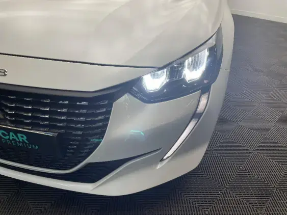 PEUGEOT 208 BUSINESS R II - voiture d'occasion - Photo 22