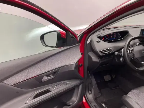 PEUGEOT 3008 II - voiture d'occasion - Photo 19