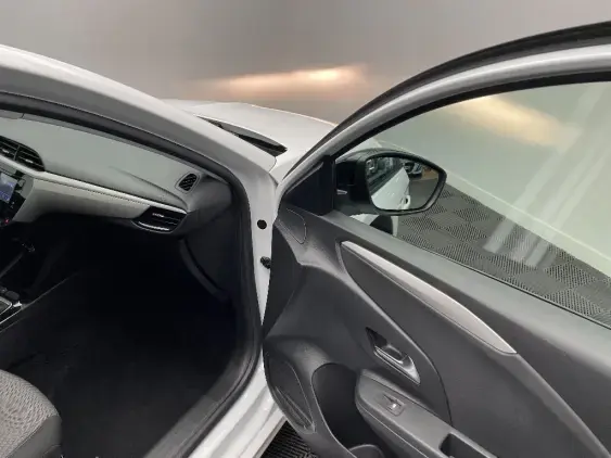 OPEL CORSA F - voiture d'occasion - Photo 20