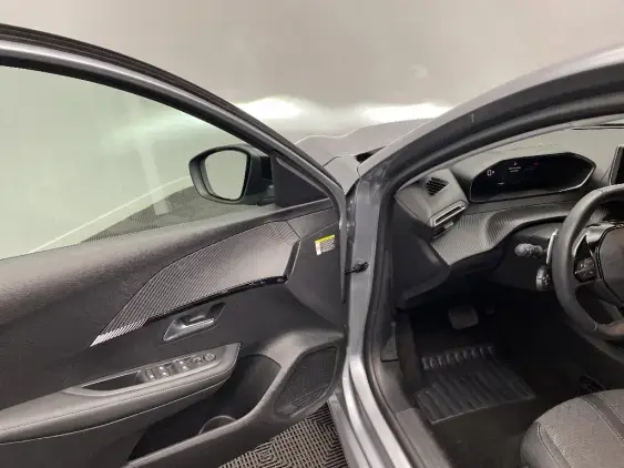 PEUGEOT 208 II - voiture d'occasion - Photo 19