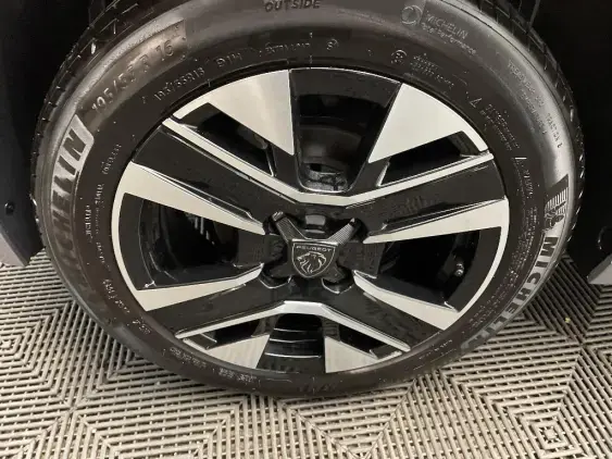 PEUGEOT 208 II - voiture d'occasion - Photo 25