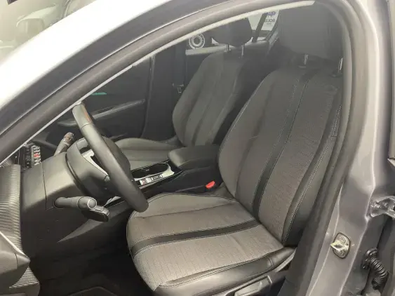 PEUGEOT 208 BUSINESS R II - voiture d'occasion - Photo 18