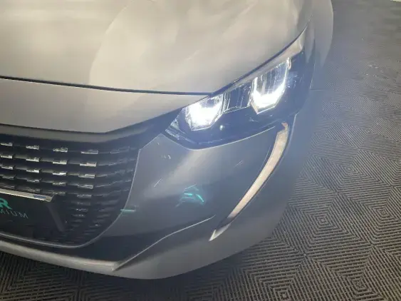 PEUGEOT 208 BUSINESS R II - voiture d'occasion - Photo 22