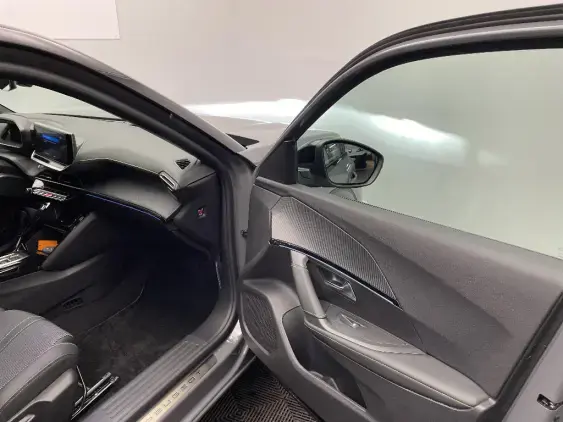 PEUGEOT 2008 II - voiture d'occasion - Photo 20