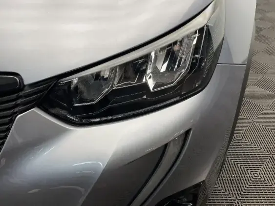 PEUGEOT 2008 II - voiture d'occasion - Photo 22