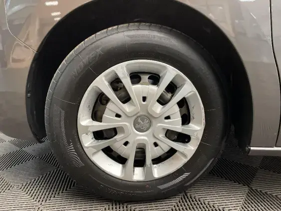 PEUGEOT TRAVELLER - voiture d'occasion - Photo 18