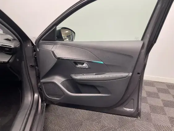 PEUGEOT 208 BUSINESS R II - voiture d'occasion - Photo 20