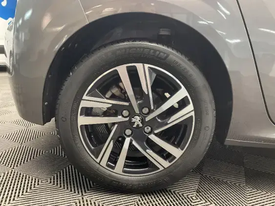 PEUGEOT 208 BUSINESS R II - voiture d'occasion - Photo 24