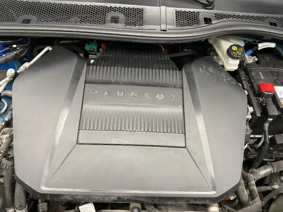 PEUGEOT 208 ELECTRIQUE II - voiture d'occasion - Photo 20