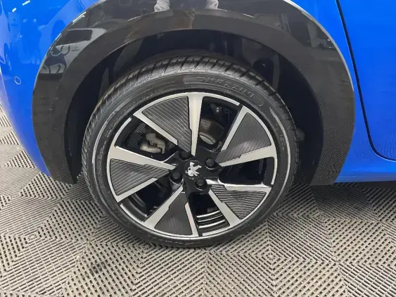 PEUGEOT 208 ELECTRIQUE II - voiture d'occasion - Photo 24