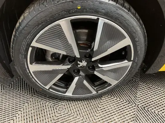 PEUGEOT 208 ELECTRIQUE II - voiture d'occasion - Photo 23