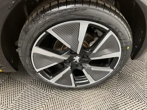 PEUGEOT 208 ELECTRIQUE II - voiture d'occasion - Photo 24