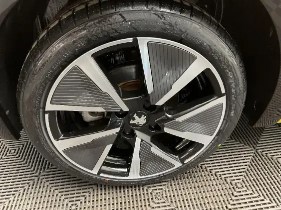 PEUGEOT 208 ELECTRIQUE II - voiture d'occasion - Photo 25