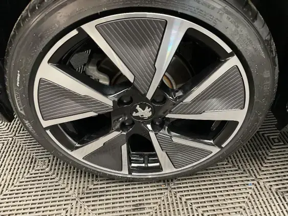 PEUGEOT 208 ELECTRIQUE II - voiture d'occasion - Photo 24