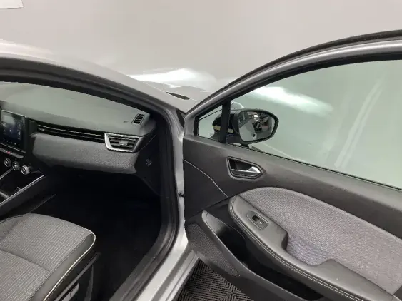 RENAULT CLIO V - voiture d'occasion - Photo 20