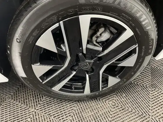 PEUGEOT 208 II - voiture d'occasion - Photo 24