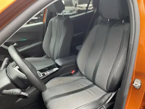 PEUGEOT 2008 II - voiture d'occasion - Photo 18