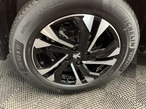 PEUGEOT 2008 II - voiture d'occasion - Photo 25