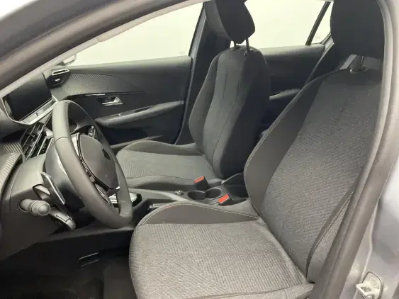 PEUGEOT 208 II - voiture d'occasion - Photo 18