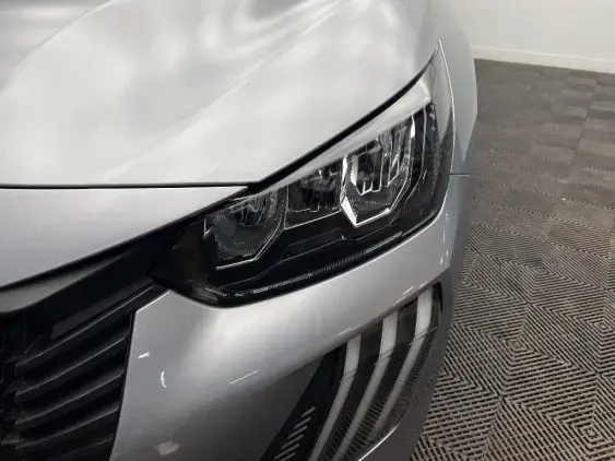 PEUGEOT 208 II - voiture d'occasion - Photo 22