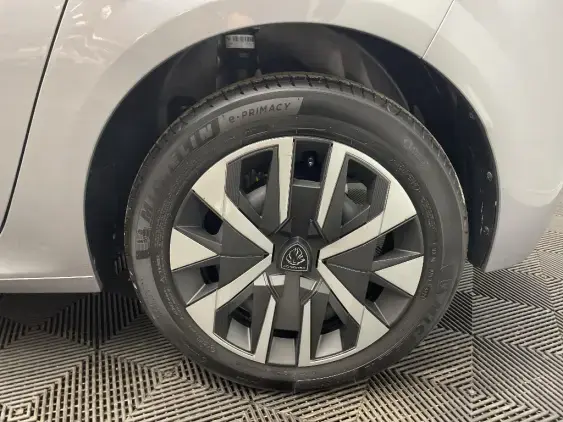 PEUGEOT 208 II - voiture d'occasion - Photo 24