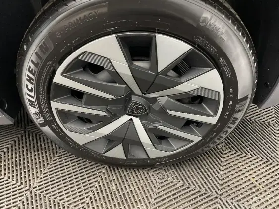 PEUGEOT 208 II - voiture d'occasion - Photo 24