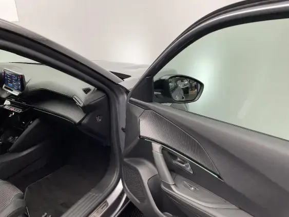 PEUGEOT 2008 II - voiture d'occasion - Photo 20