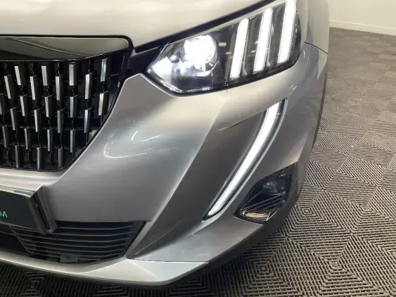 PEUGEOT 2008 II - voiture d'occasion - Photo 22