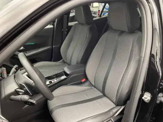 PEUGEOT 2008 II - voiture d'occasion - Photo 18